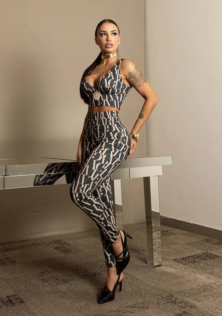 CONJUNTO CROPPED E CALÇA TREND DARK MARIA GUEIXA