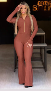 Macacão longo calça Flare